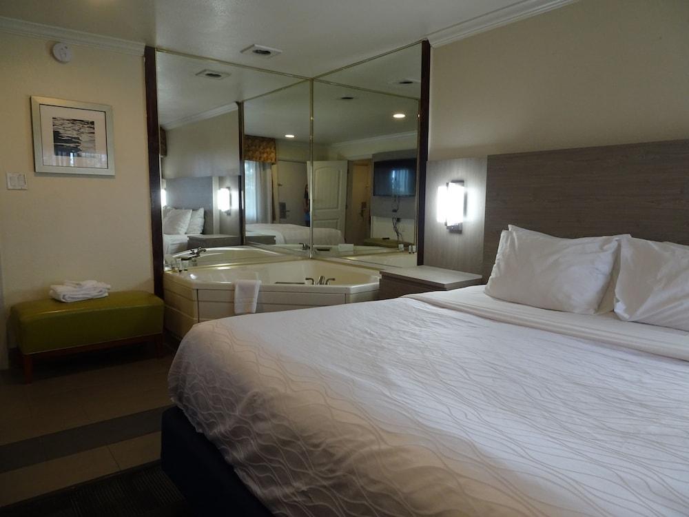 Hotel Aspen Flagstaff/ Grand Canyon Innsuites Exterior photo